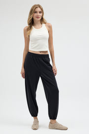 Kadın Beli ve Paçası Lastikli Rahat Kalıp Siyah Jogger Pantolon