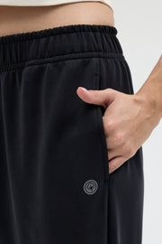 Kadın Beli ve Paçası Lastikli Rahat Kalıp Siyah Jogger Pantolon
