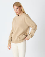 Unisex Kum Beji Nakışlı Organik Pamuk Standart Kalıp Sweatshirt