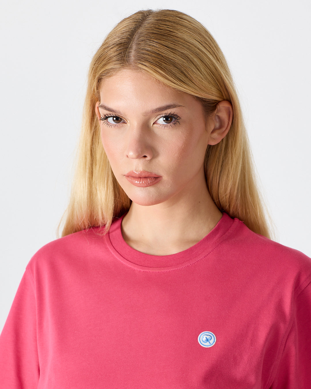 Unisex White Applique Logo Organic Cotton Standard Fit Crew Neck T-shirt-10302C17