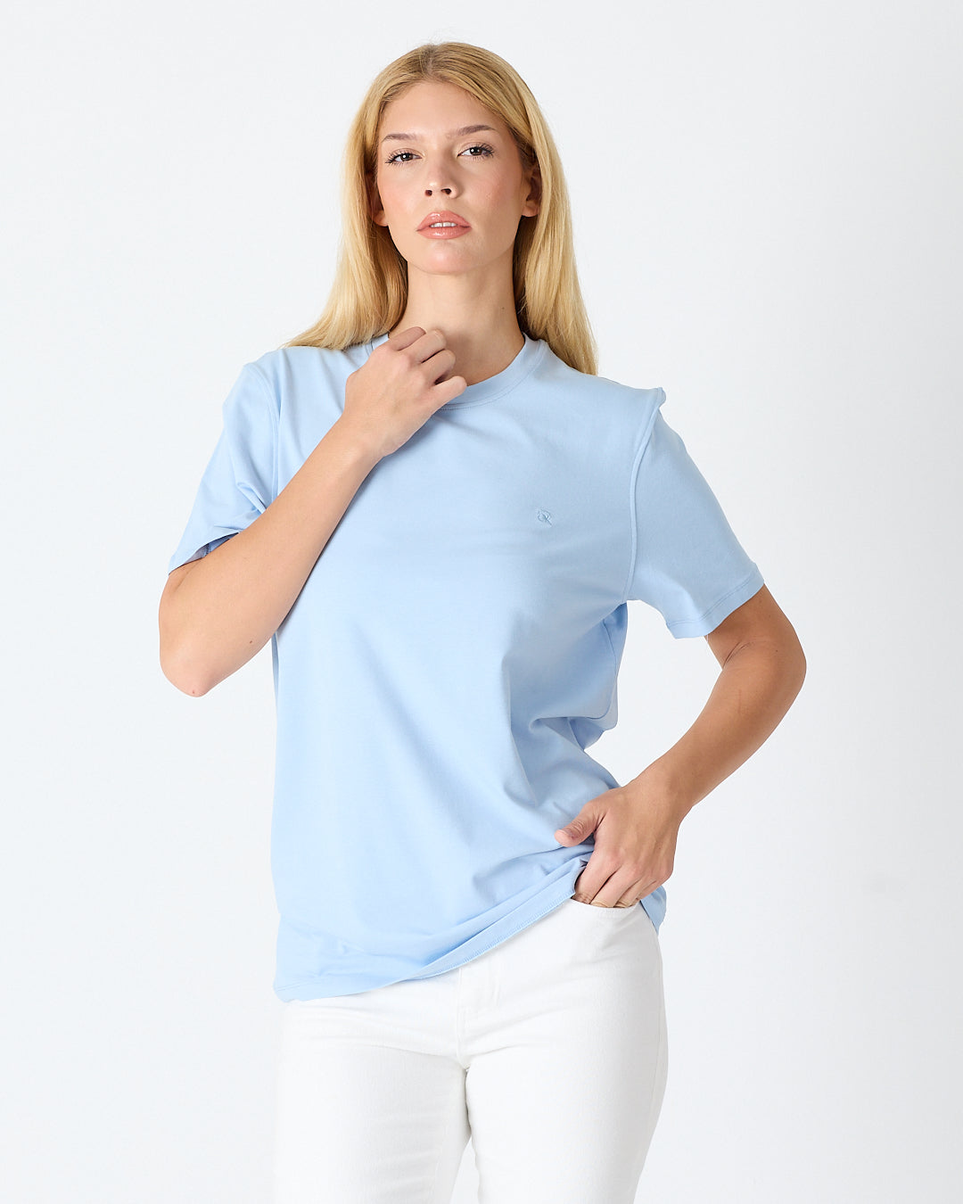 Unisex Açık Mavi Nakış Standart Kalıp BCI Sertifikalı Pamuklu Bisiklet Yaka T-Shirt