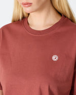 Unisex Gül Kurusu Beyaz Aplike Logo Organik Pamuk Standart Kesim Bisiklet Yaka T-shirt
