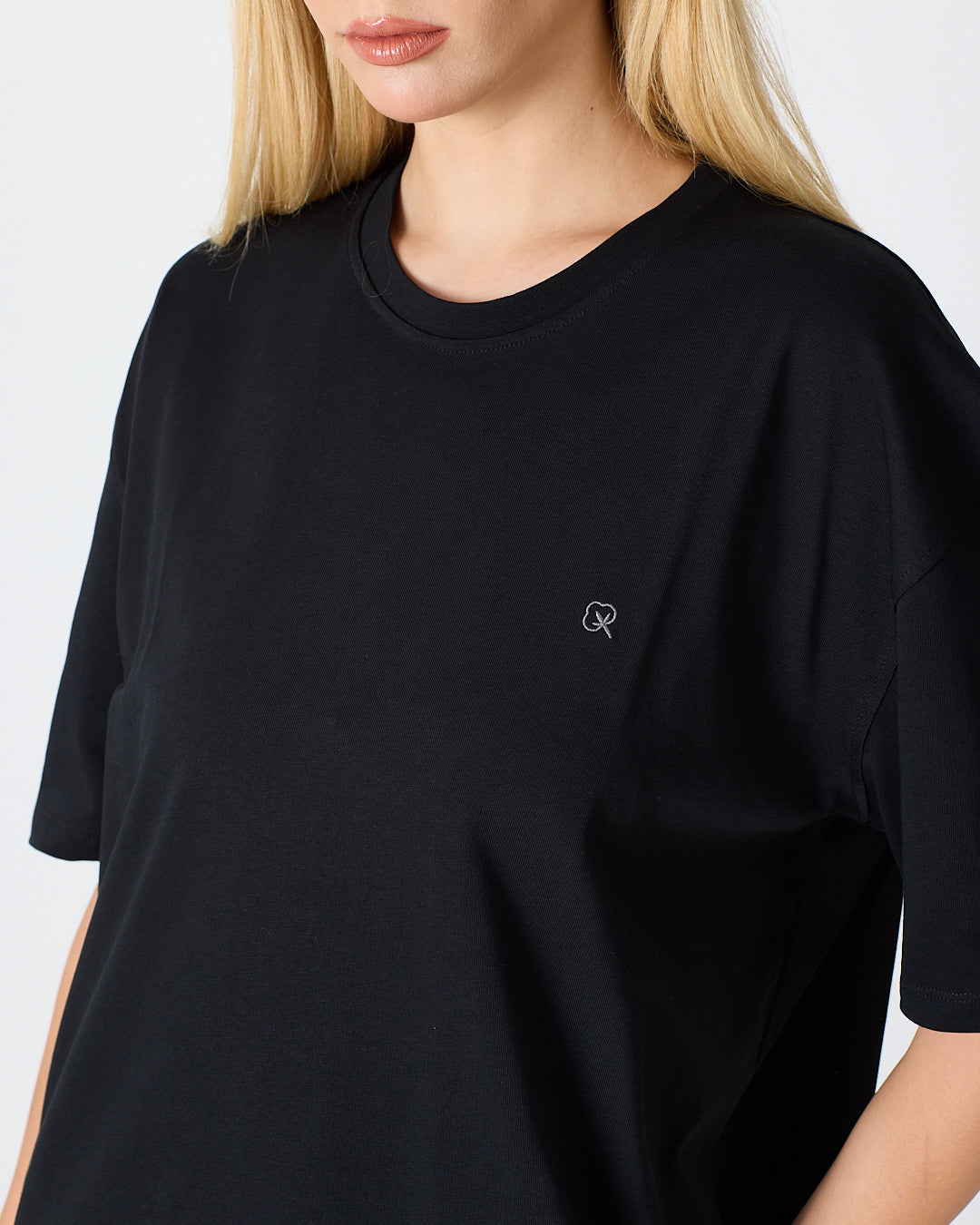 Unisex Silver Embroidered Oversized Crew Neck Organic Cotton T-Shirt-1010503