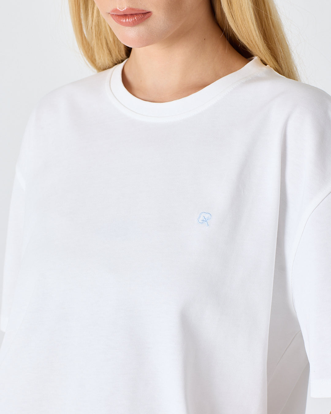 Unisex Beyaz Açık Mavi Nakışlı Oversize Bisiklet Yaka Organik Pamuklu T-Shirt
