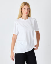 Unisex Beyaz Aplike Logo Detay Standart Kesim BCI Sertifikalı T-Shirt