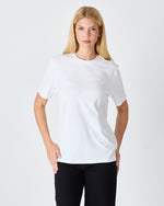 Unisex Beyaz Aplike Logo Detay Standart Kesim BCI Sertifikalı T-Shirt