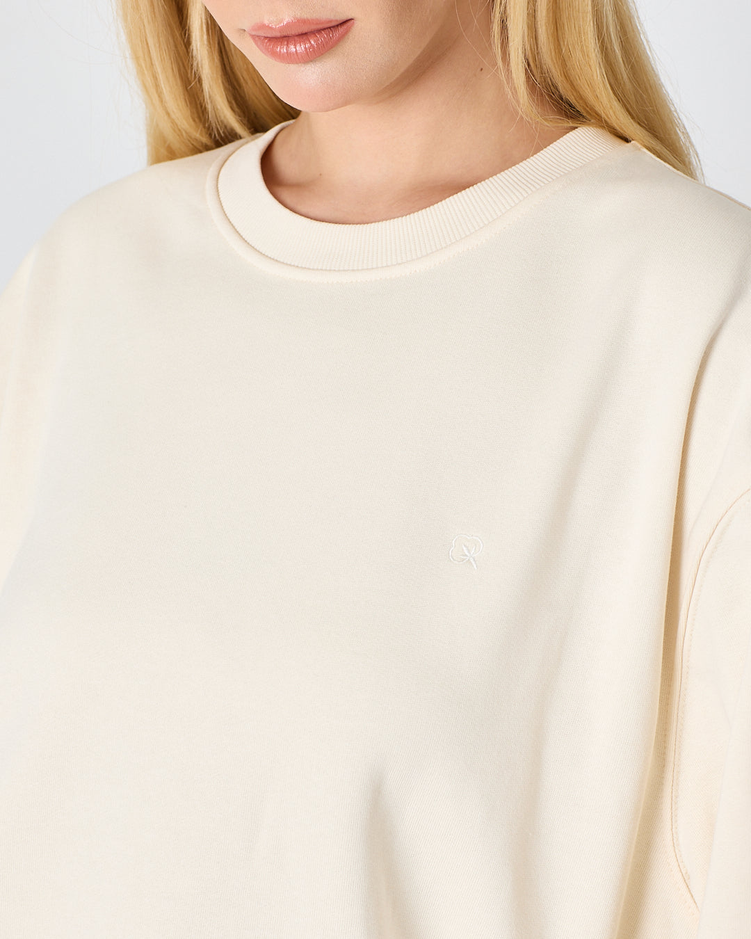 Unisex Ekru Nakışlı Bisiklet Yaka Organik Pamuk Oversize Sweatshirt