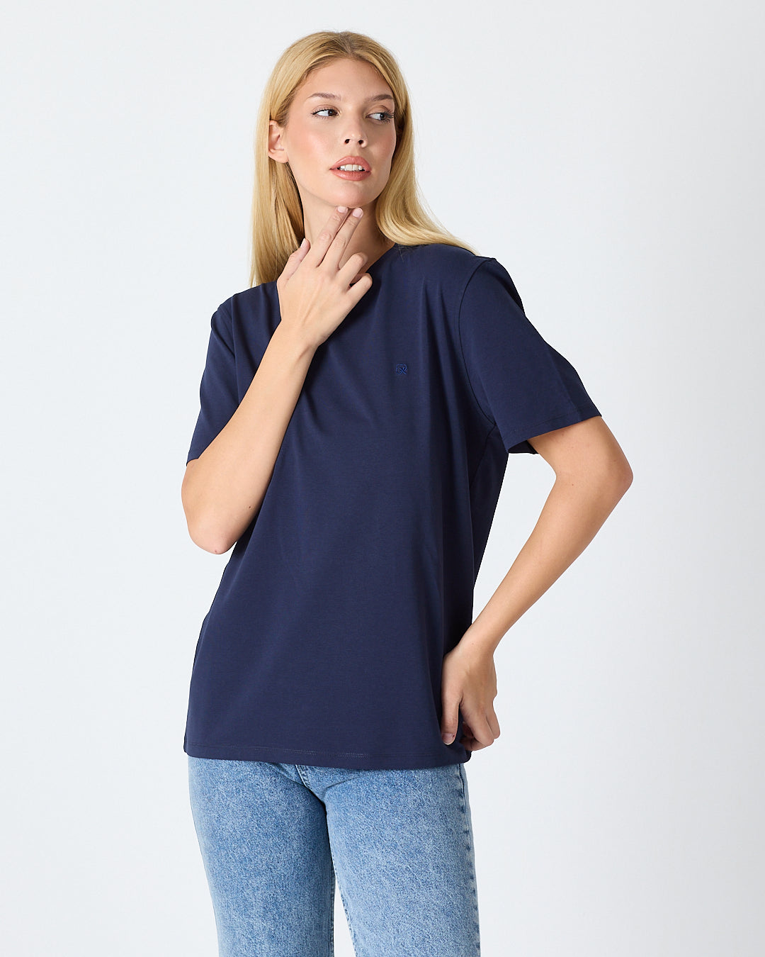 Unisex Lacivert Nakışlı Standart Kalıp BCI Sertifikalı Pamuklu T-Shirt