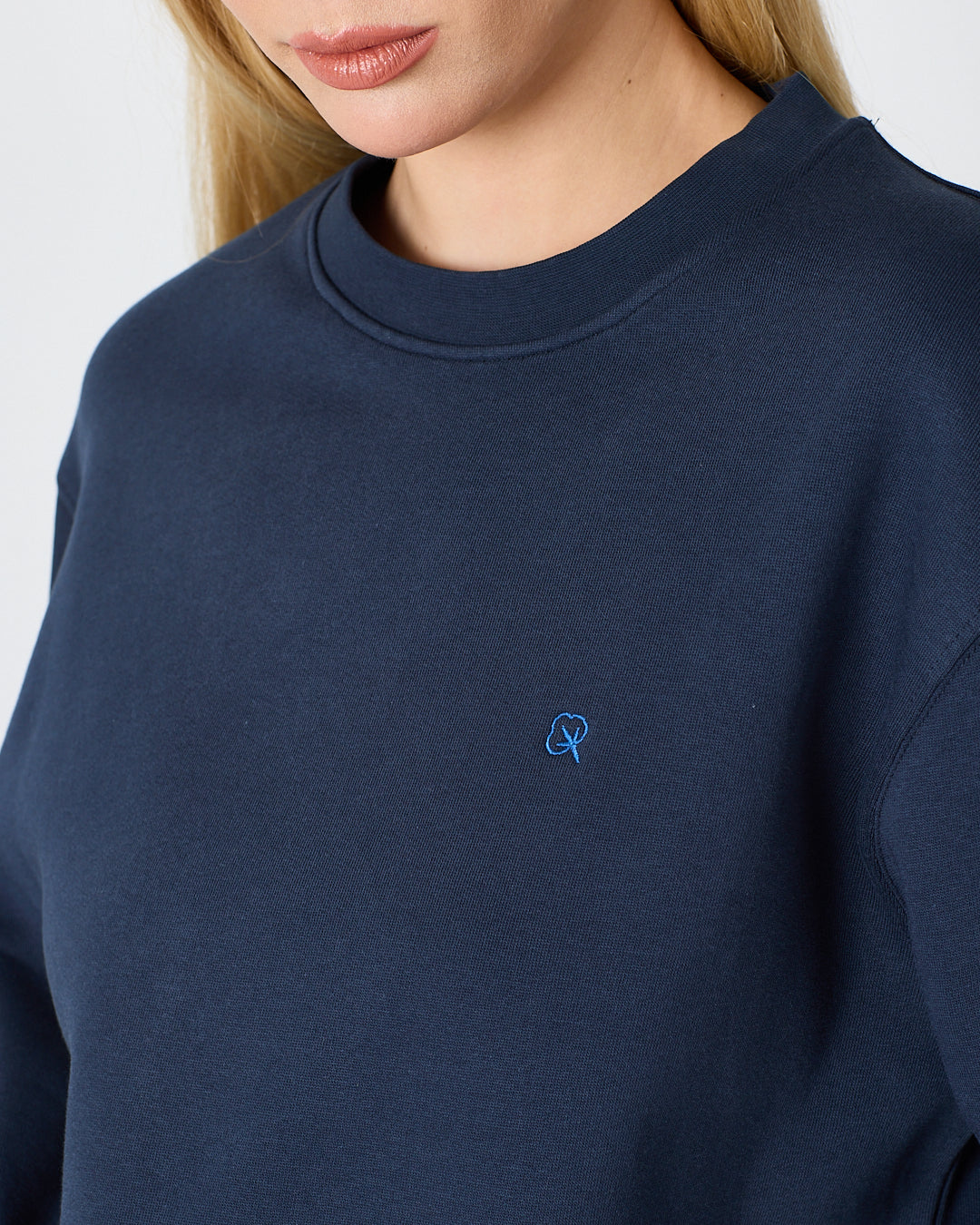 Unisex Blue Embroidered Crew Neck Organic Cotton Relaxed Fit Oversize Sweatshirt -1011104