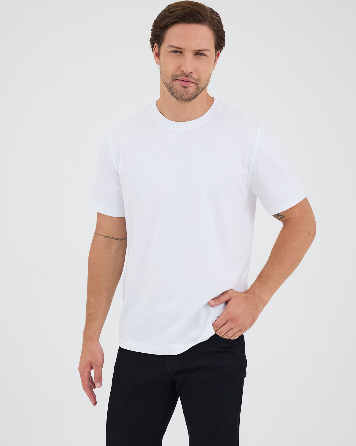 Unisex Beyaz Nakış Standart Kalıp Bisiklet Yaka Organik Pamuklu T-Shirt