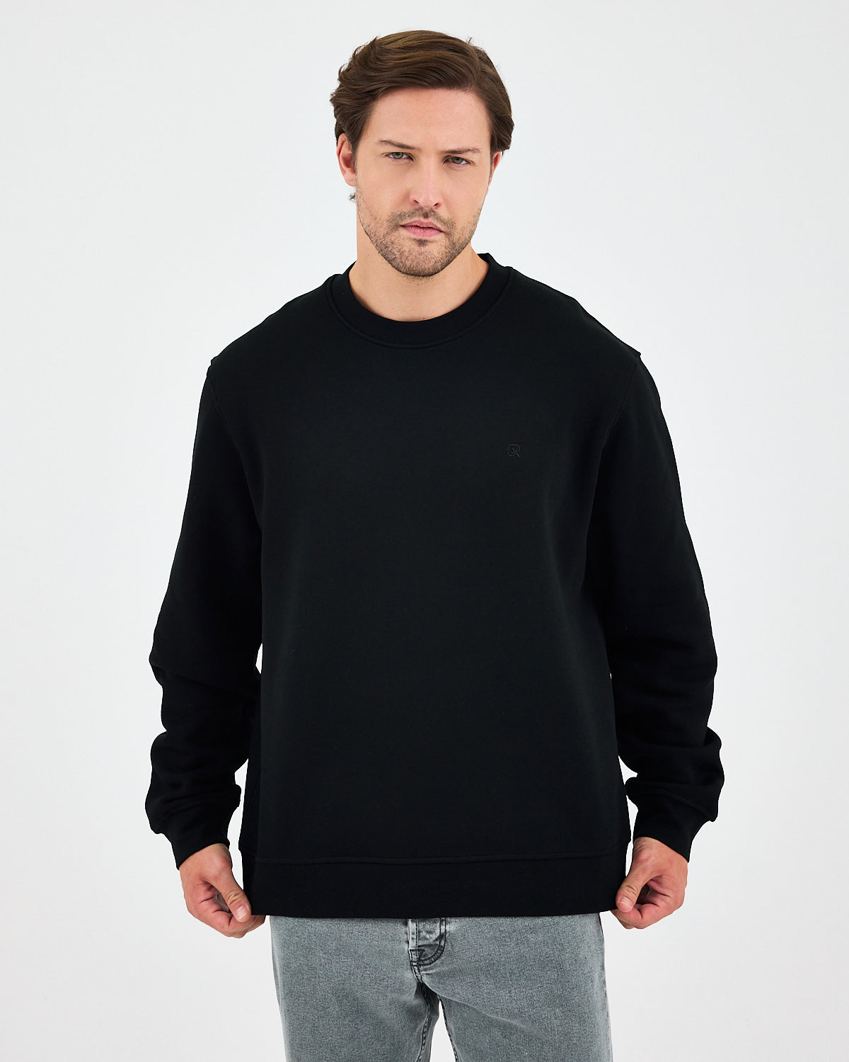Unisex Black Embroidered Relaxed Fit Organic Cotton Sweatshirt -1011103