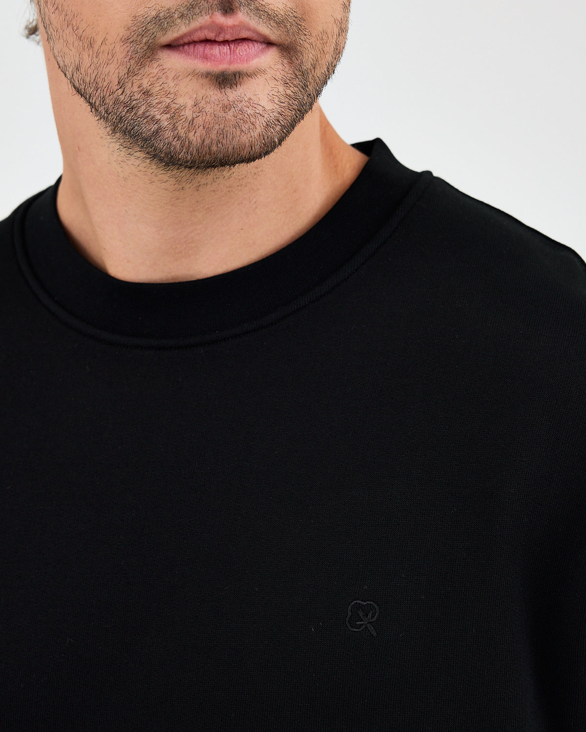 Unisex Black Embroidered Relaxed Fit Organic Cotton Sweatshirt -1011103