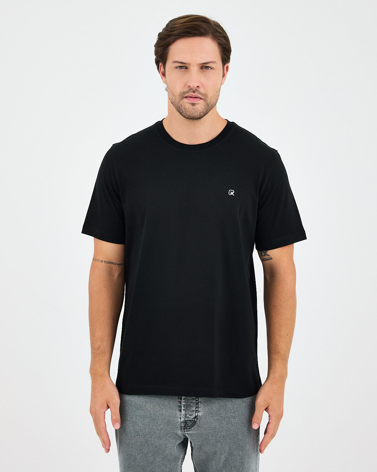 Unisex Siyah Beyaz Nakışlı Standart Kalıp Bisiklet Yaka Organik Pamuklu T-Shirt