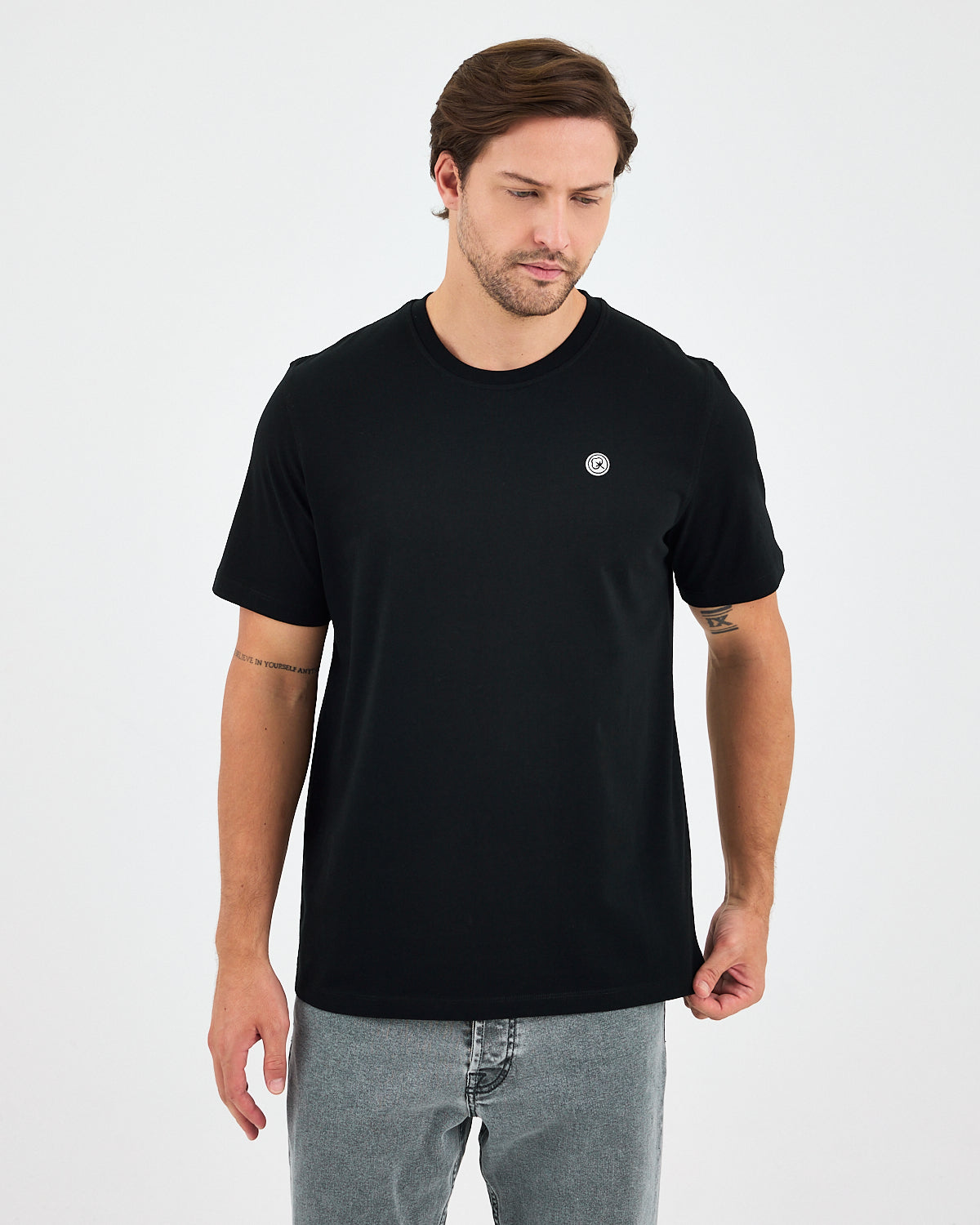 Unisex White Appliqué Logo Organic Cotton Standard Fit Crew Neck T-shirt-10302R03