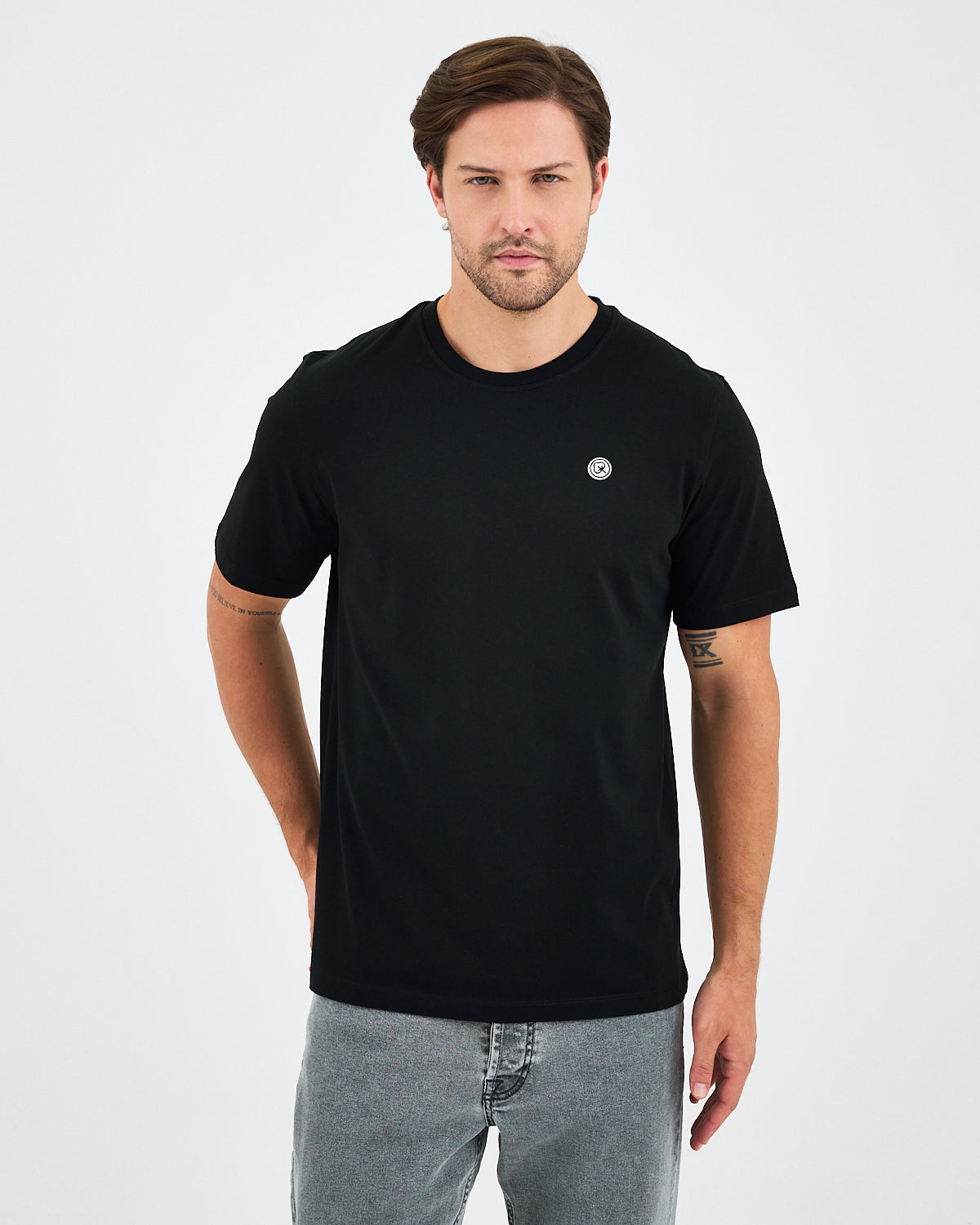 Unisex White Appliqué Logo Organic Cotton Standard Fit Crew Neck T-shirt-10302R03
