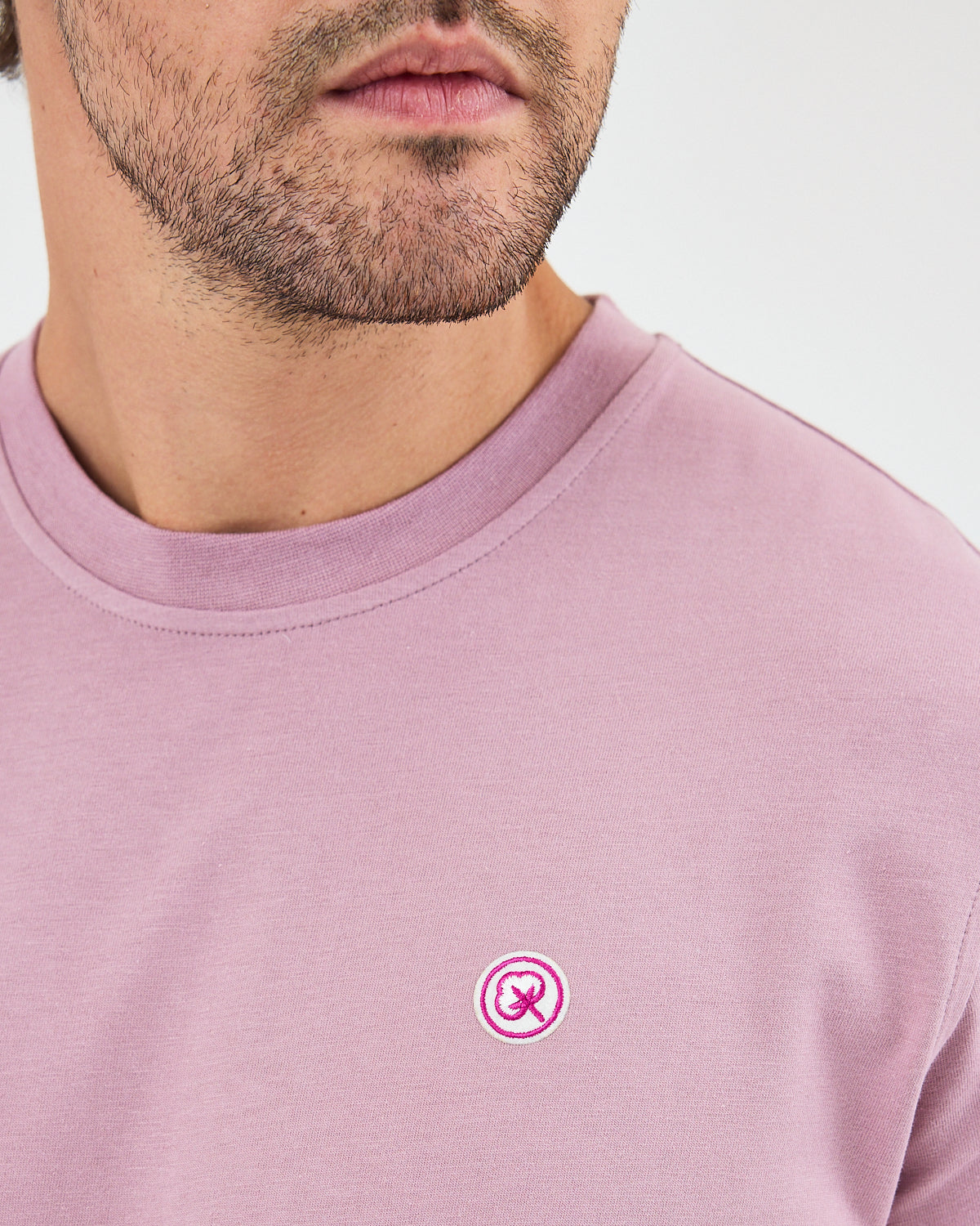 Unisex Lilac Contrast Appliqué Logo Detail Standard Fit Organic Cotton T-Shirt - 10302C14