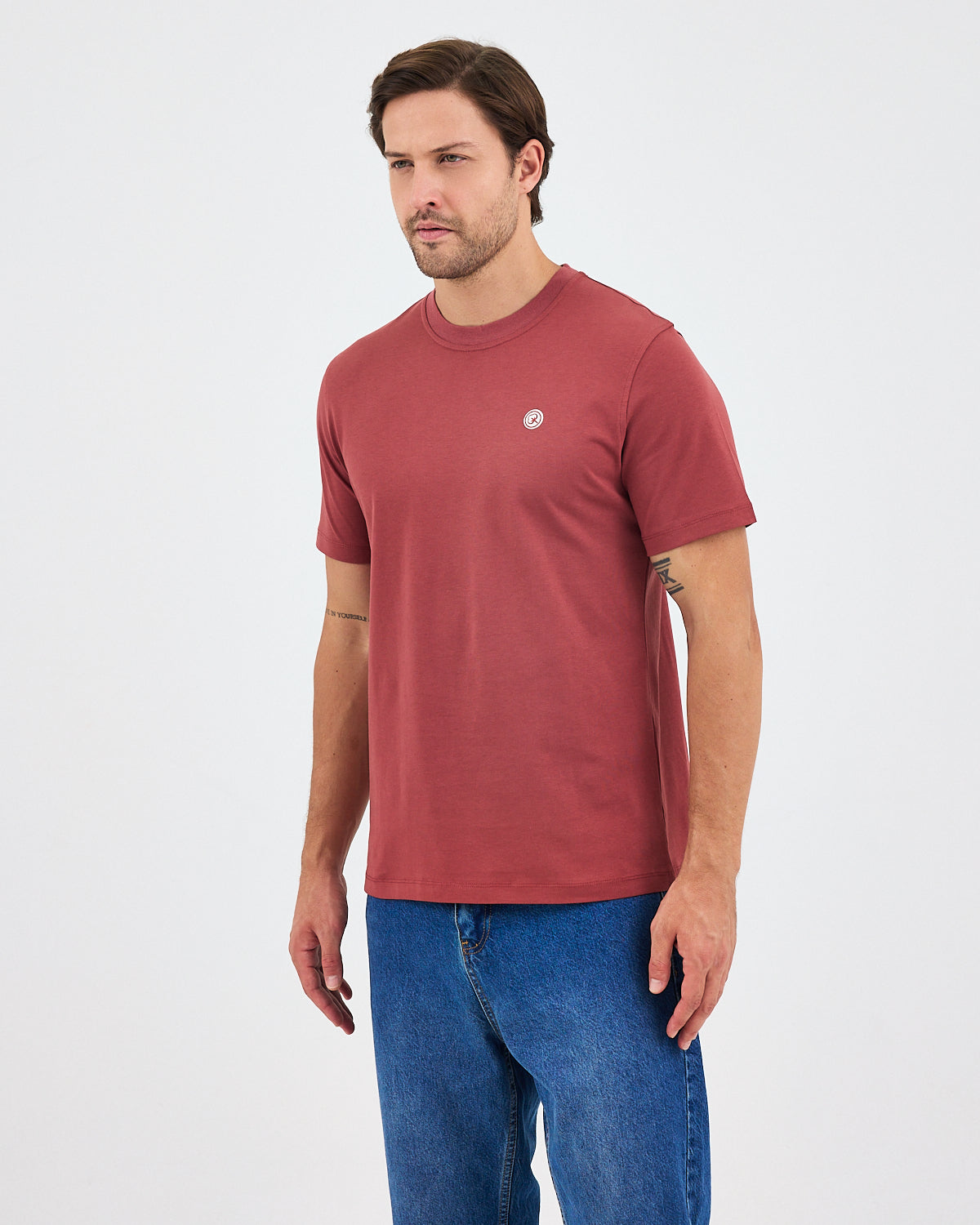Unisex Gül Kurusu Beyaz Aplike Logo Organik Pamuk Standart Kesim Bisiklet Yaka T-shirt