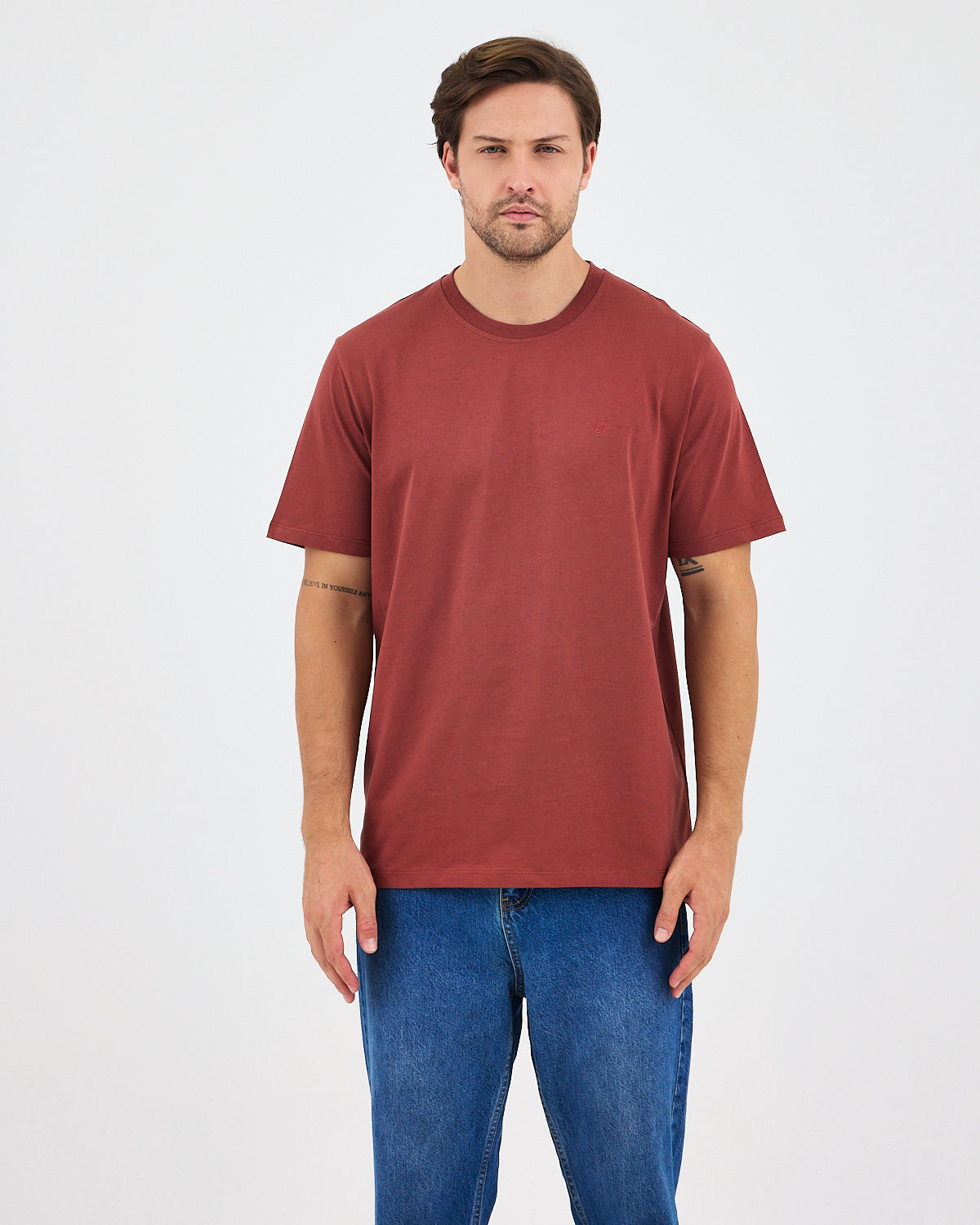 Unisex Gül Kurusu Nakış Standart Kalıp Organik Pamuk Bisiklet Yaka T-Shirt