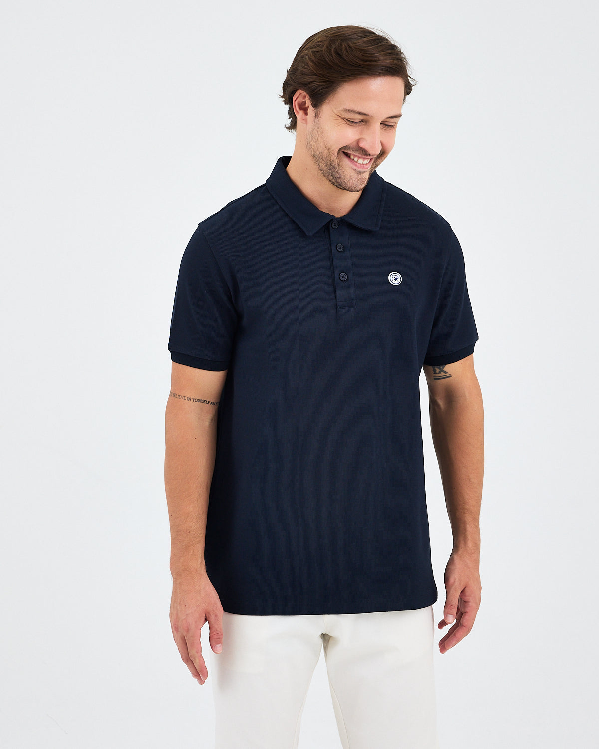 Erkek Lacivert Beyaz Aplike Logo Organik Pamuk Standart Kesim Polo Yaka T-shirt
