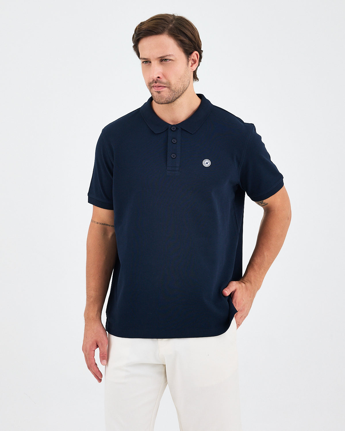 Erkek Lacivert Beyaz Aplike Logo Organik Pamuk Standart Kesim Polo Yaka T-shirt