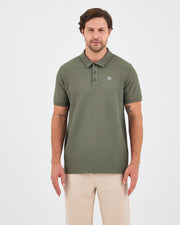 Erkek Haki Beyaz Aplike Logo Standart Kesim Polo Yaka T-shirt– BCI Sertifikalı Pamuk