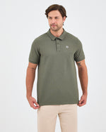 Erkek Haki Beyaz Aplike Logo Standart Kesim Polo Yaka T-shirt– BCI Sertifikalı Pamuk