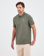 Erkek Haki Beyaz Aplike Logo Standart Kesim Polo Yaka T-shirt– BCI Sertifikalı Pamuk