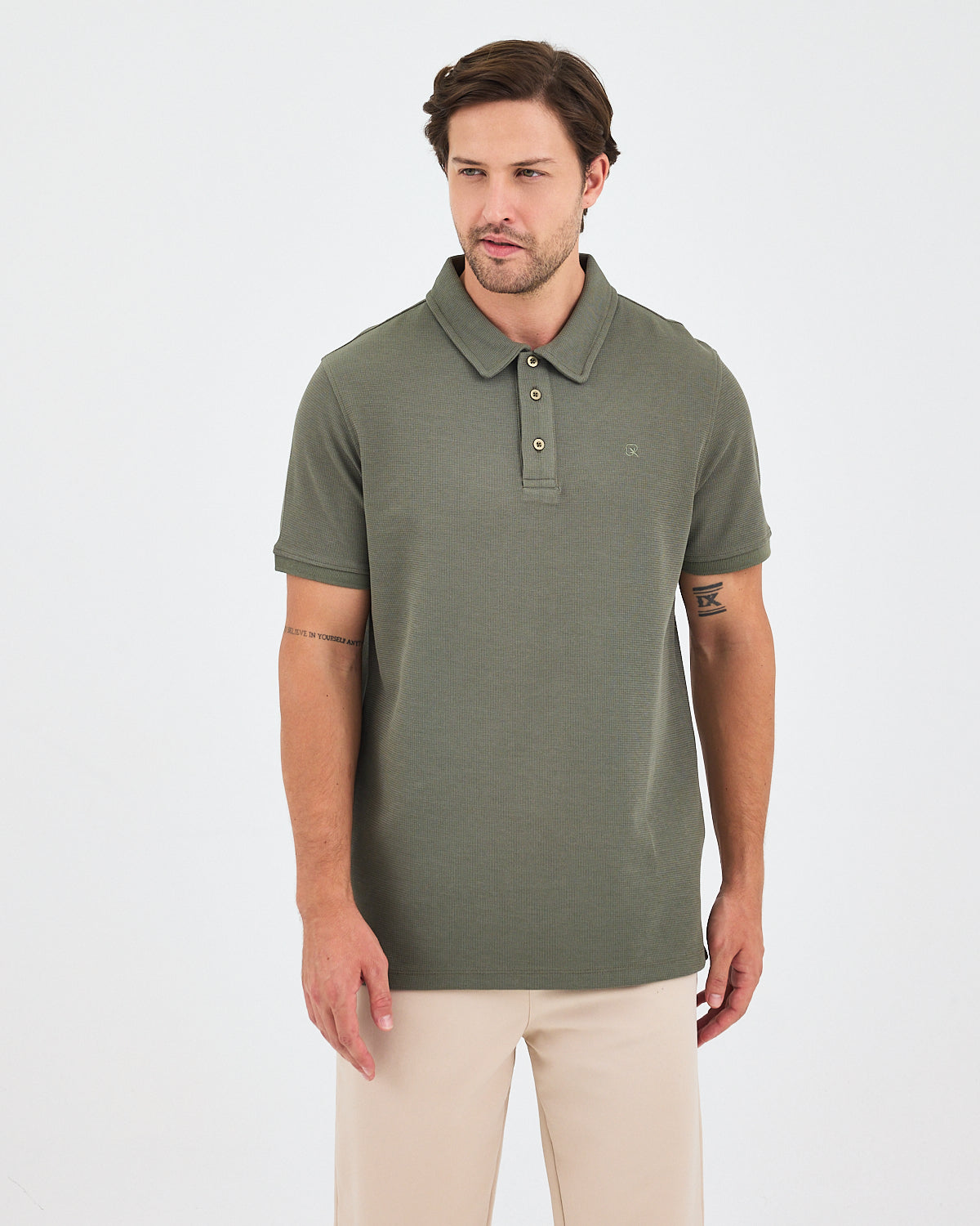 Erkek Haki Nakış Standart Kalıp Polo Yaka T-Shirt – BCI Sertifikalı Pamuk