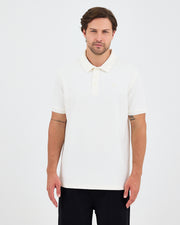 Erkek Ekru Beyaz Aplike Logo Organik Pamuk Standart Kesim Polo Yaka T-shirt