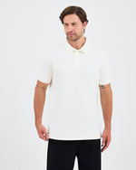 Erkek Ekru Beyaz Aplike Logo Organik Pamuk Standart Kesim Polo Yaka T-shirt