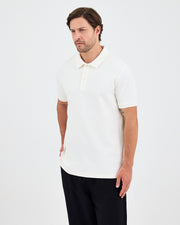 Erkek Ekru Beyaz Aplike Logo Organik Pamuk Standart Kesim Polo Yaka T-shirt