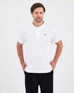 Erkek Beyaz Aplike Logo Organik Pamuk Standart Kesim Polo Yaka T-shirt