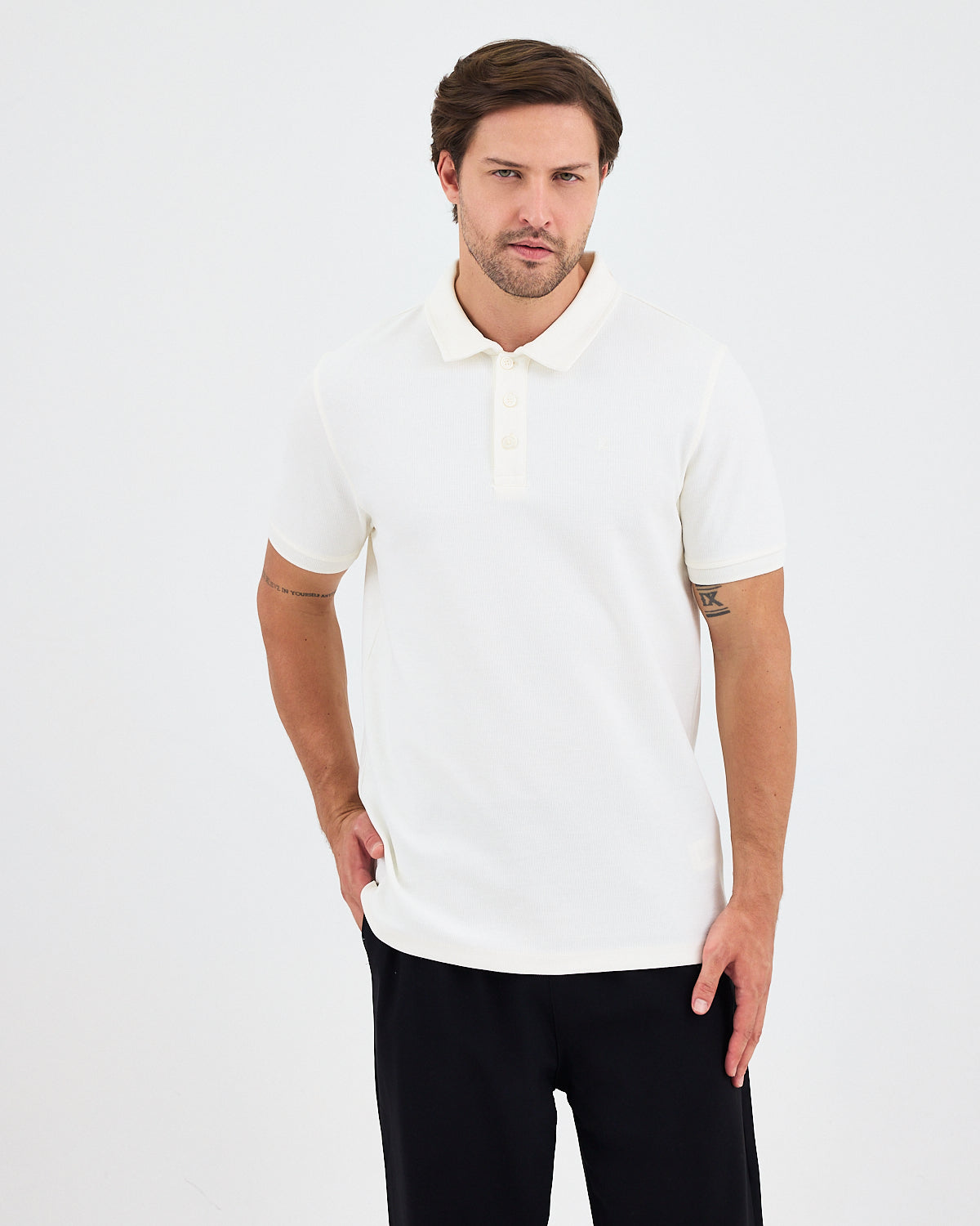 Erkek Ekru Nakışlı Standart Kalıp Polo Yaka T-Shirt – BCI Sertifikalı Pamuk