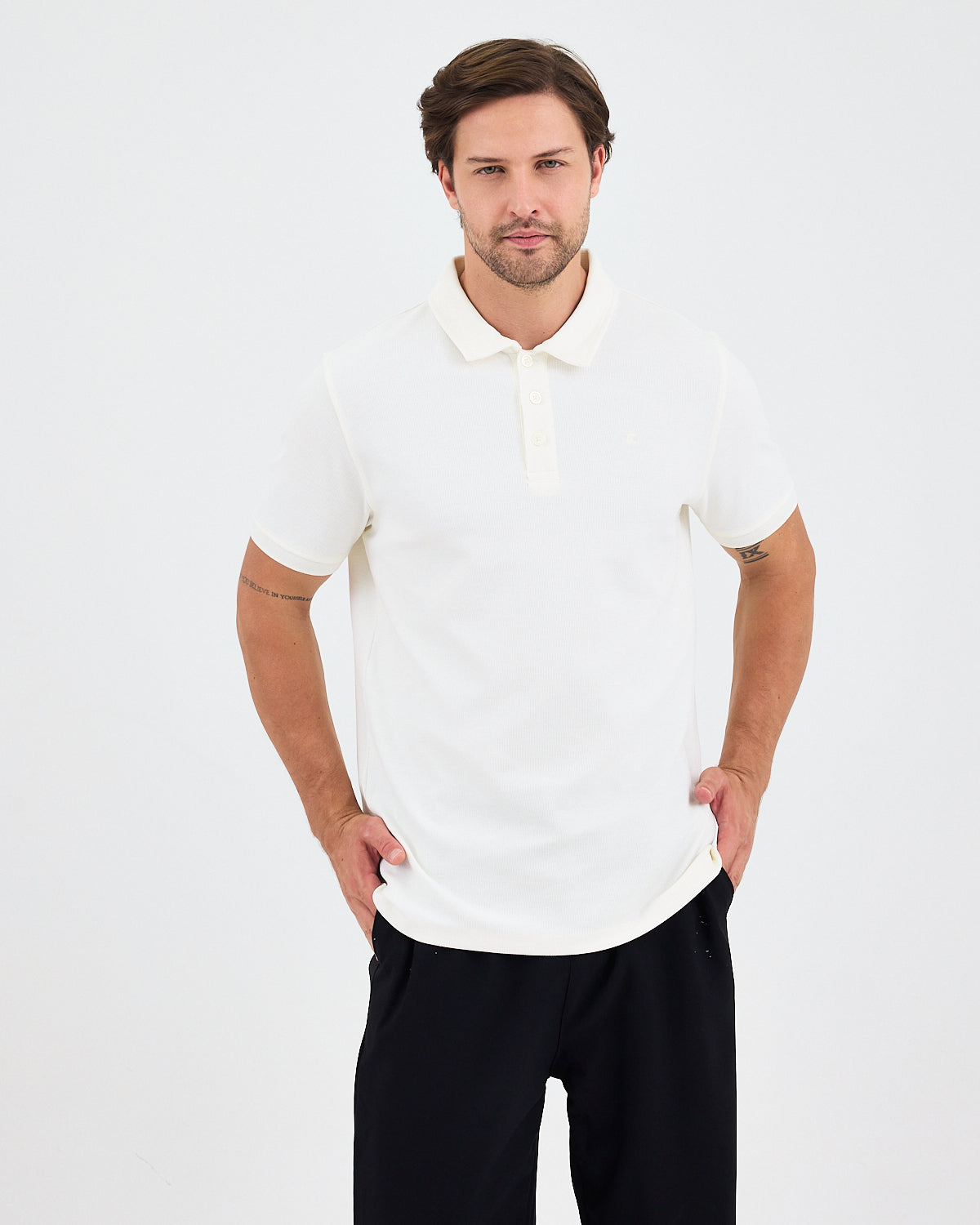 Erkek Ekru Nakışlı Standart Kalıp Polo Yaka T-Shirt – BCI Sertifikalı Pamuk